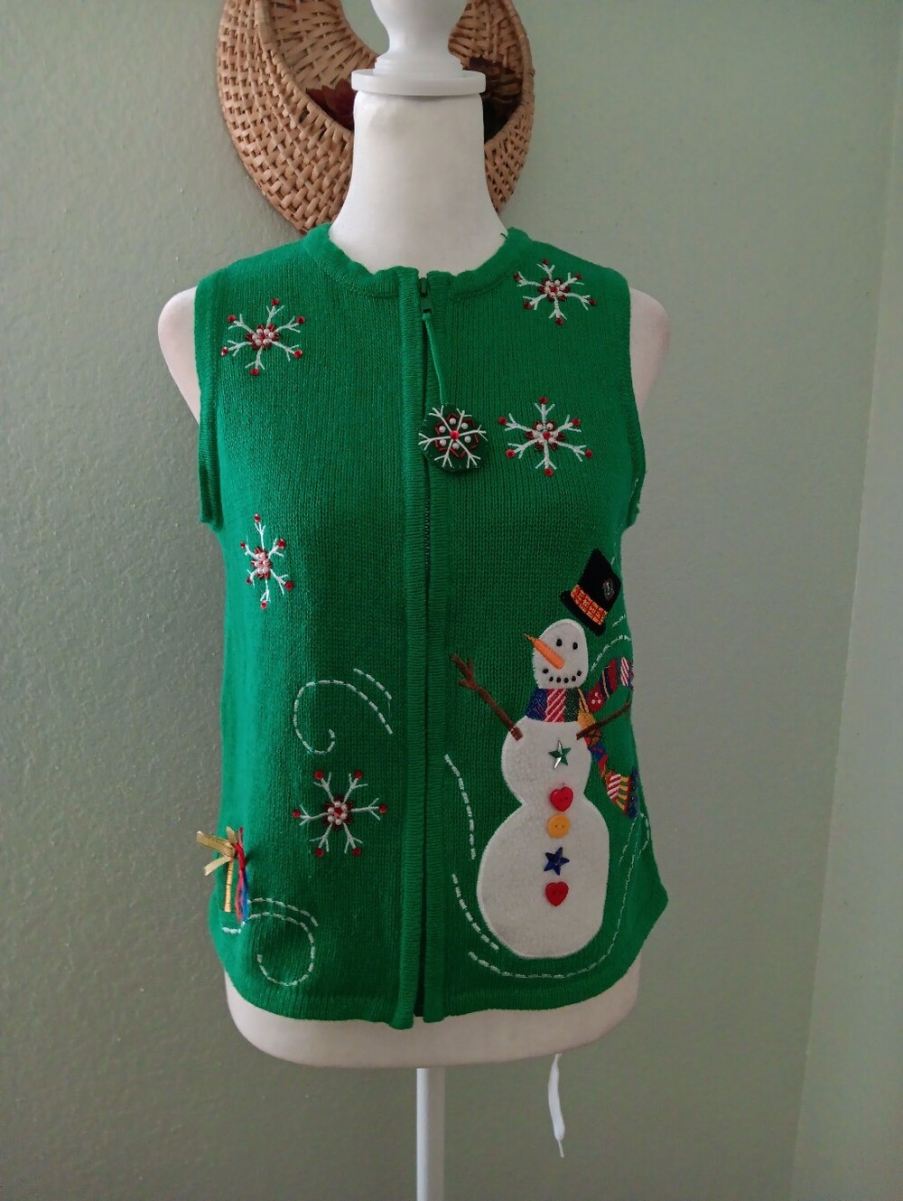 Vintage Green Snowman Embroidered Knit Vest